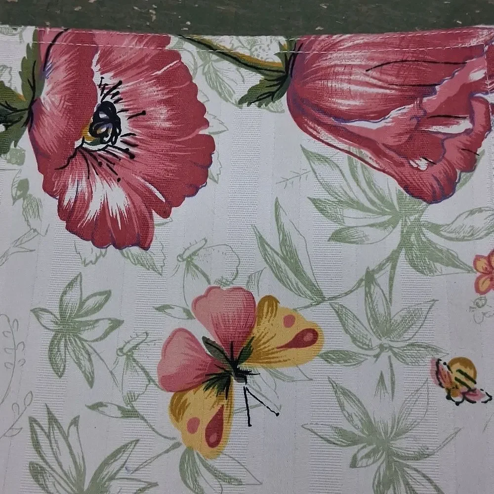 4 Reversible‎ Design Placemats 30 x 43